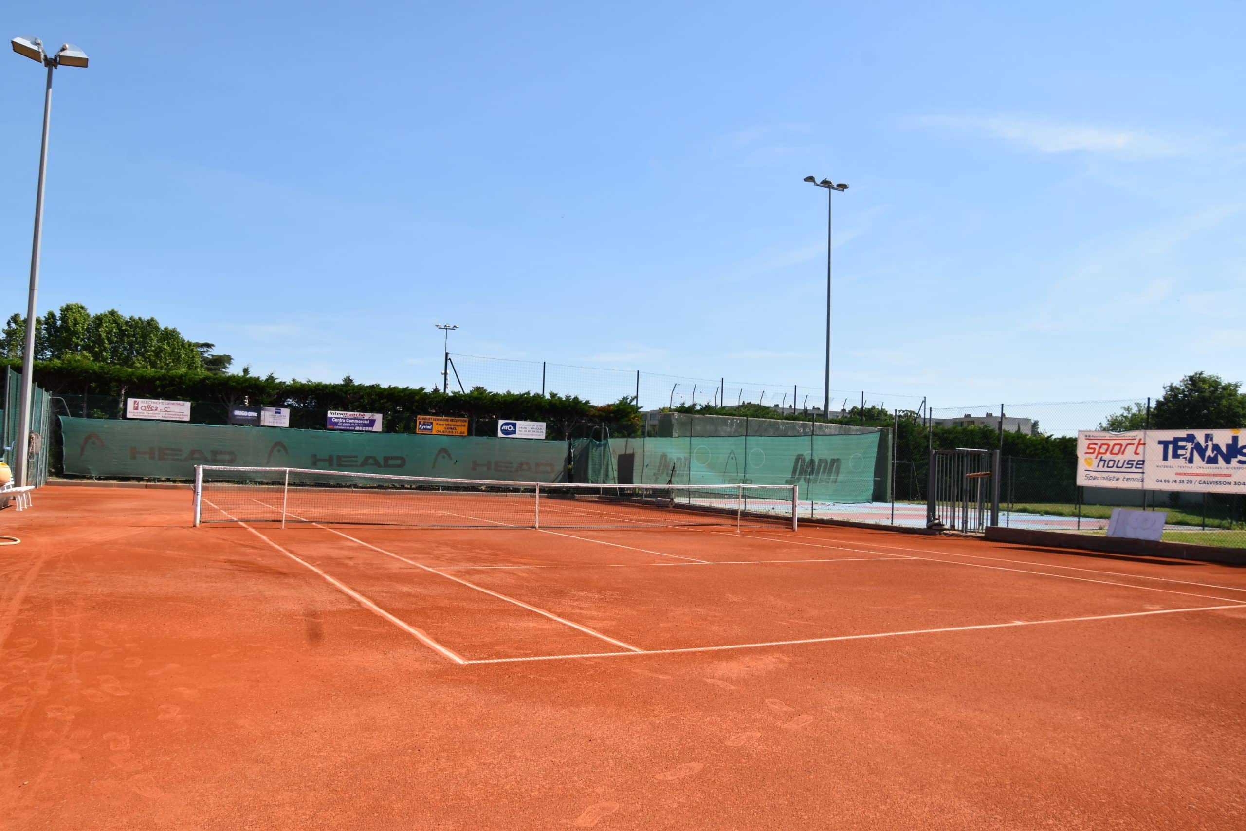 Un coup de neuf pour les terrains de tennis