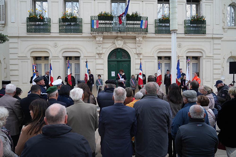 Hommage et recueillement pour honorer les victimes du terrorisme