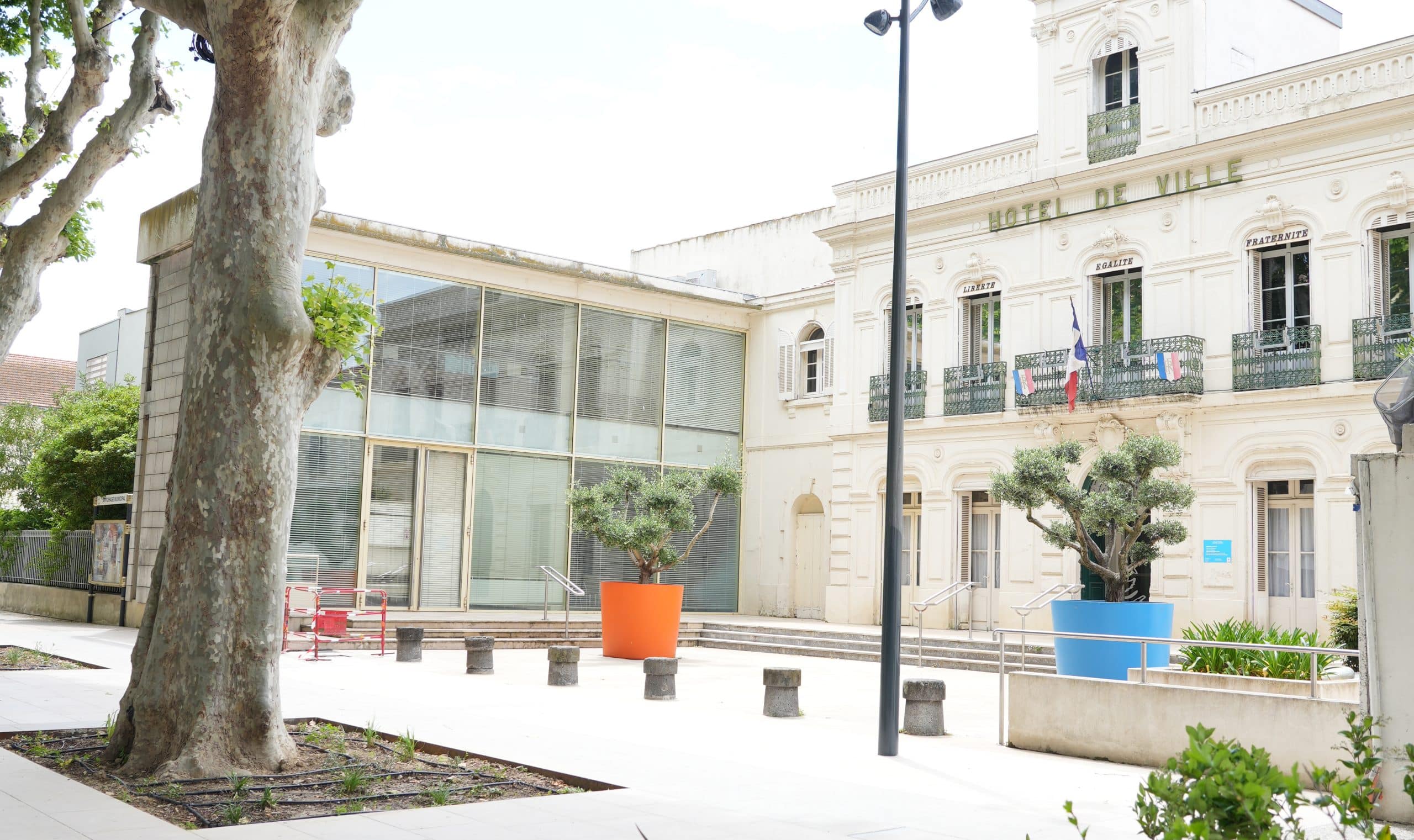 Les services municipaux fermés