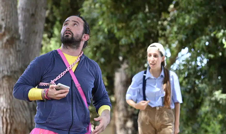 Théâtre de rue : entre chaud et show !